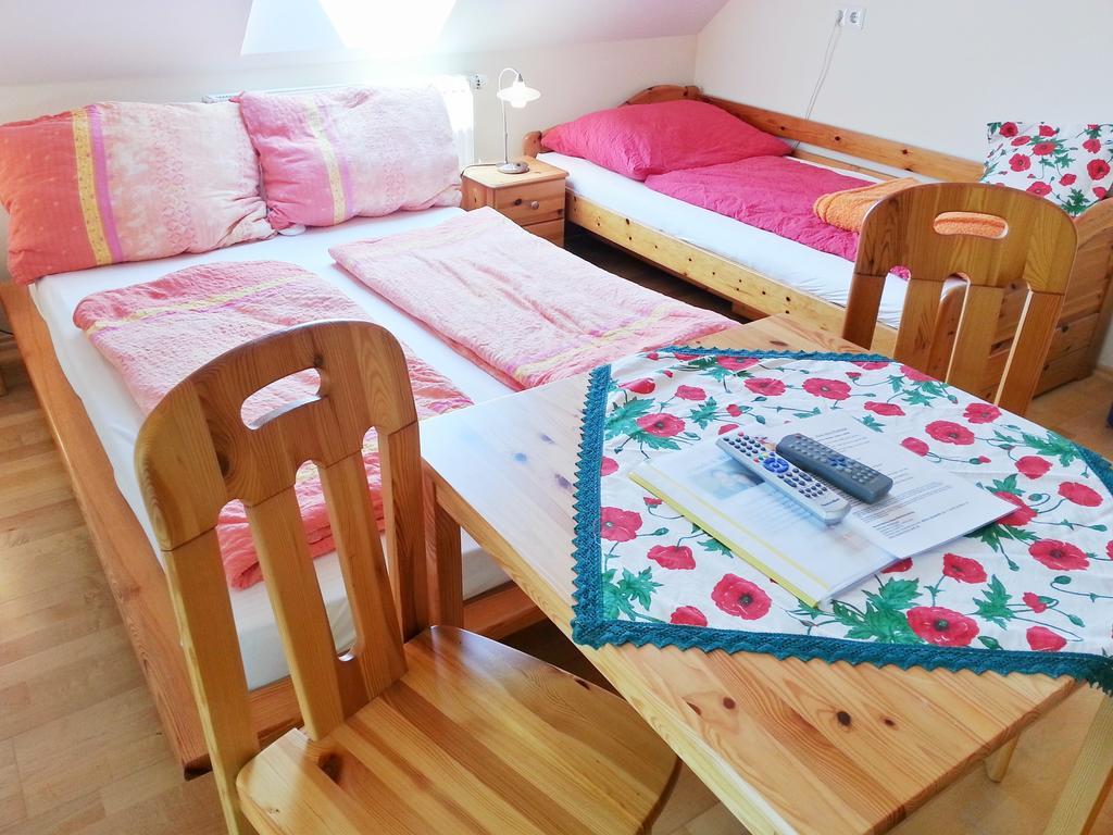 Gastehaus Zur Schonen Aussicht Bed and Breakfast Spitz an der Donau Δωμάτιο φωτογραφία