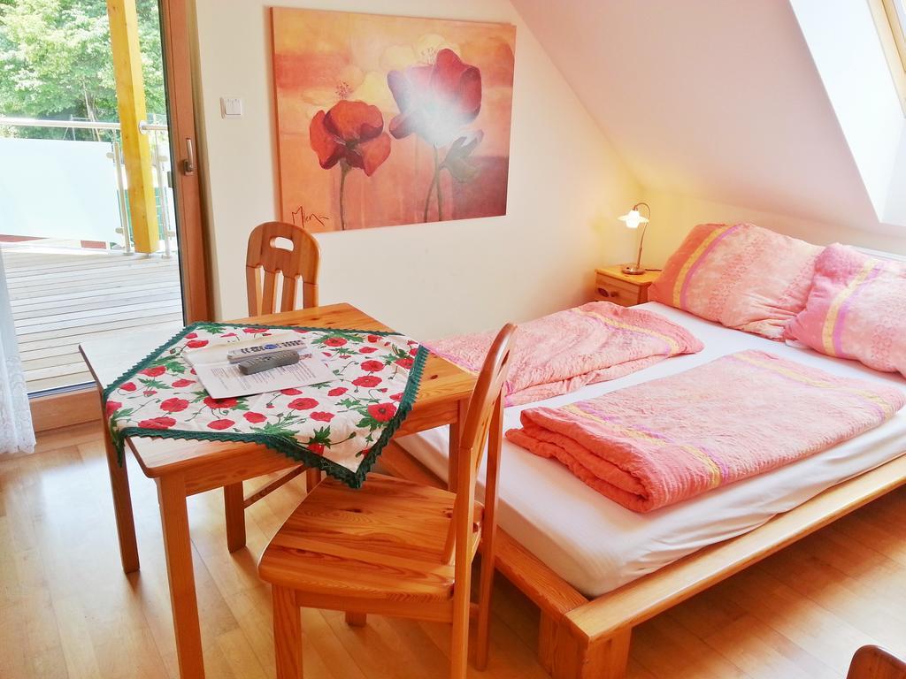 Gastehaus Zur Schonen Aussicht Bed and Breakfast Spitz an der Donau Δωμάτιο φωτογραφία